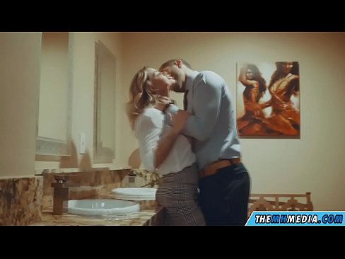 ❤️ Quando una bionda formosa ti seduce in un bagno pubblico ❤ Pornoal it.virtsextor.ru ❌